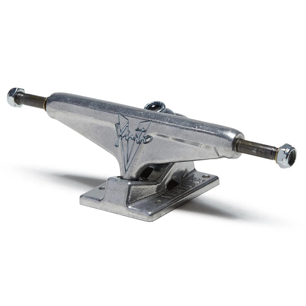 Venture - Yuto Liquid Chrome Trucks (5.6)