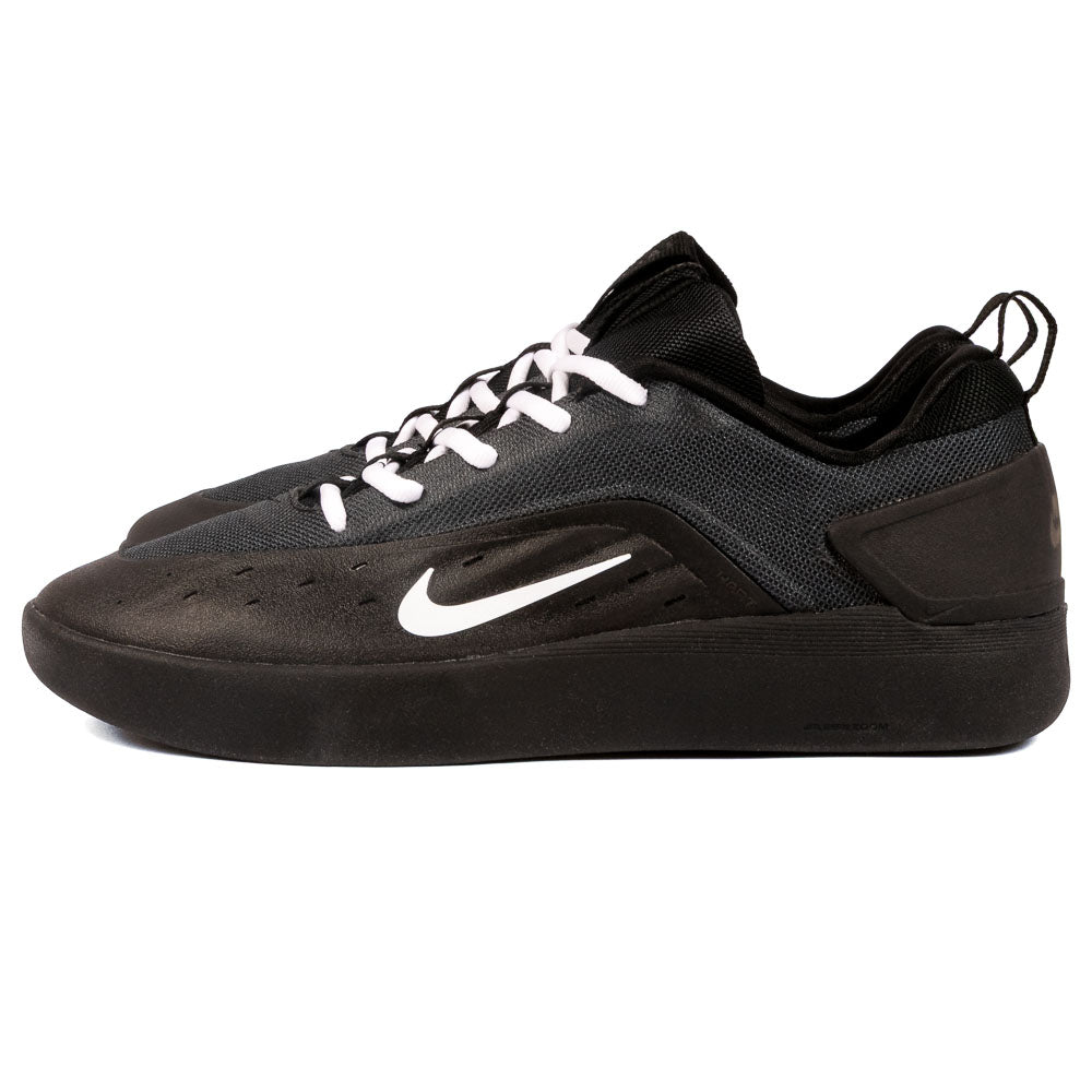 Nike SB - Zoom Nyjah 4 (Black/White) – 303boards.com