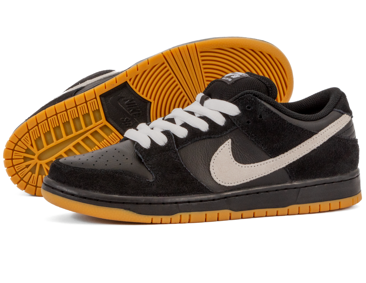 スニーカー Nike SB Dunk Low Pro Black White-Black-Gum Light Brown Cowtown