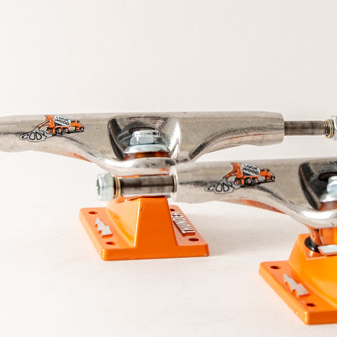 Thunder - Lockwood TM Stamped Trucks (149/151)