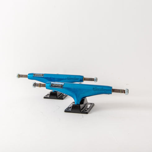 Thunder - Metallic Script Blue Hollow Light Trucks (147/149)