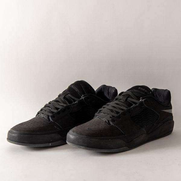 Nike SB - Ishod PRM L (Black/Black)