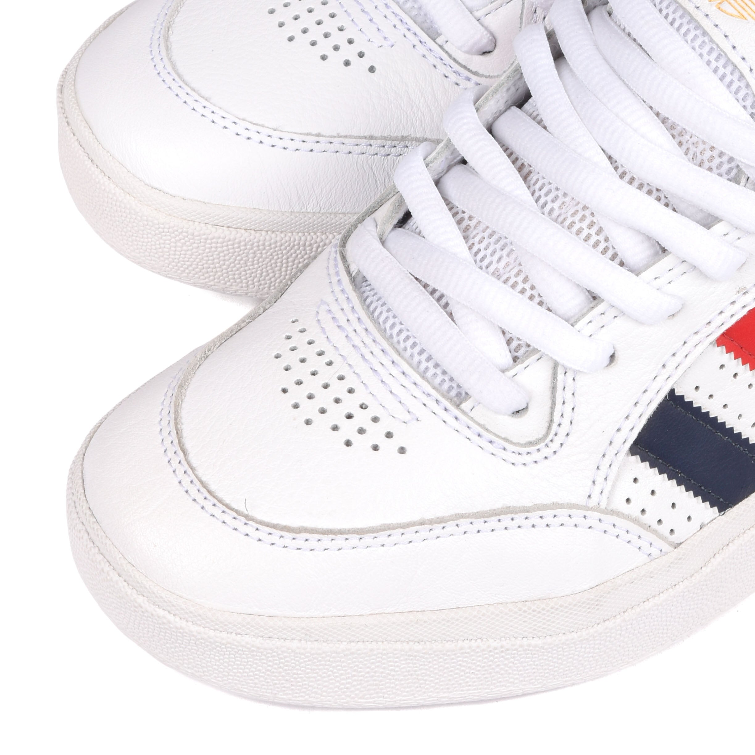 Adidas - Tyshawn Low (Cloud White/Better Scarlet/Gold Metallic) *SALE