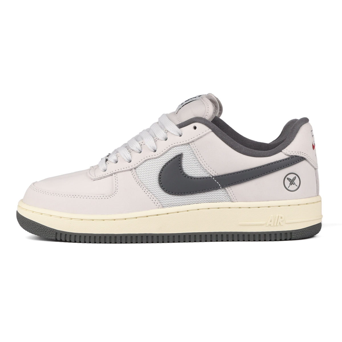 Nike SB - Air Force 1 x Yuto Horigome (White/Iron Grey-White-Coconut Milk)