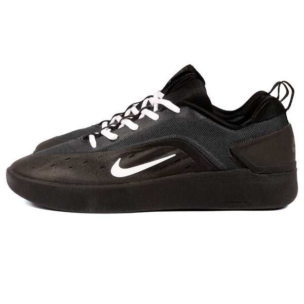 NIKE SB NYJAH スニーカー ブラック/グレー Nike SB - Zoom Nyjah 4 (Black/White) – 303boards.com
