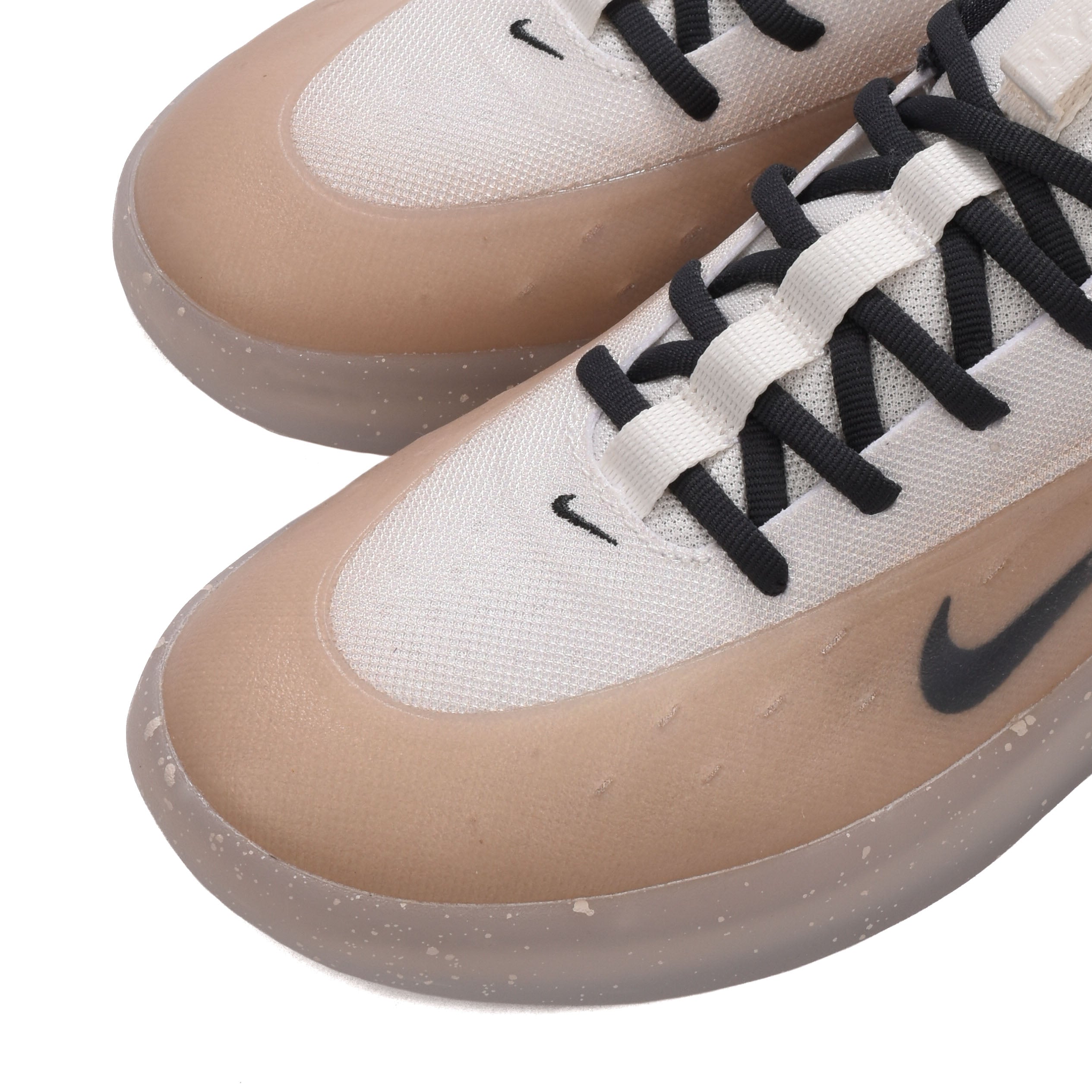 Nike SB - Zoom Nyjah 4 (Desert Khaki/Dark Smoke Grey)