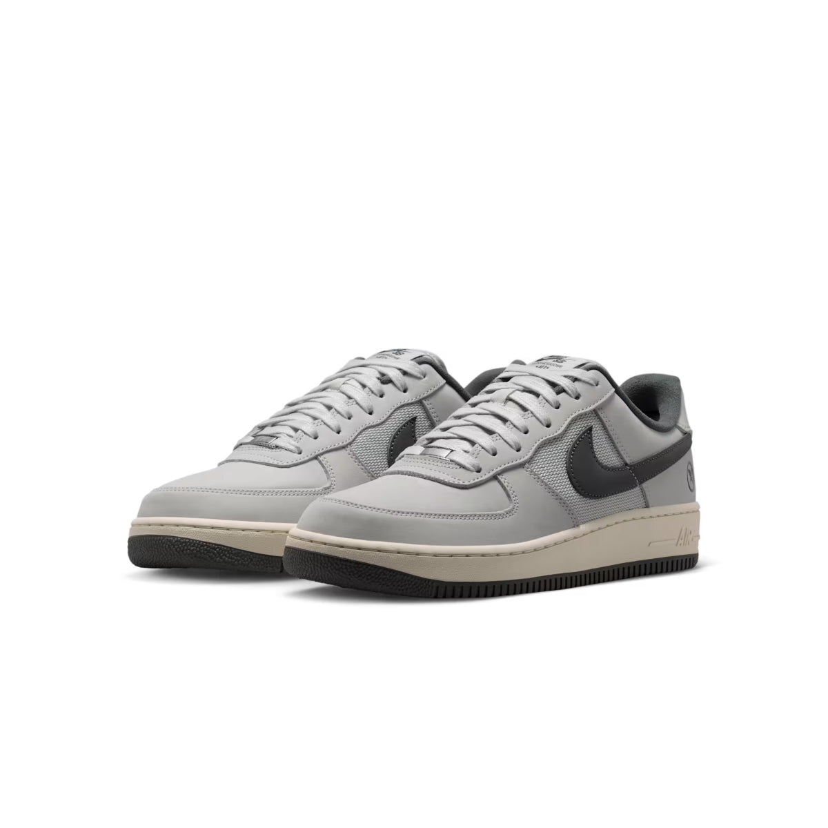 Nike SB - Air Force 1 x Yuto Horigome (White/Iron Grey-White-Coconut Milk)