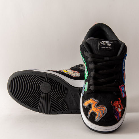 Beperken Trottoir Discriminatie Nike SB - Dunk Low Pro QS (Black/White-Multi Color) – 303boards.com